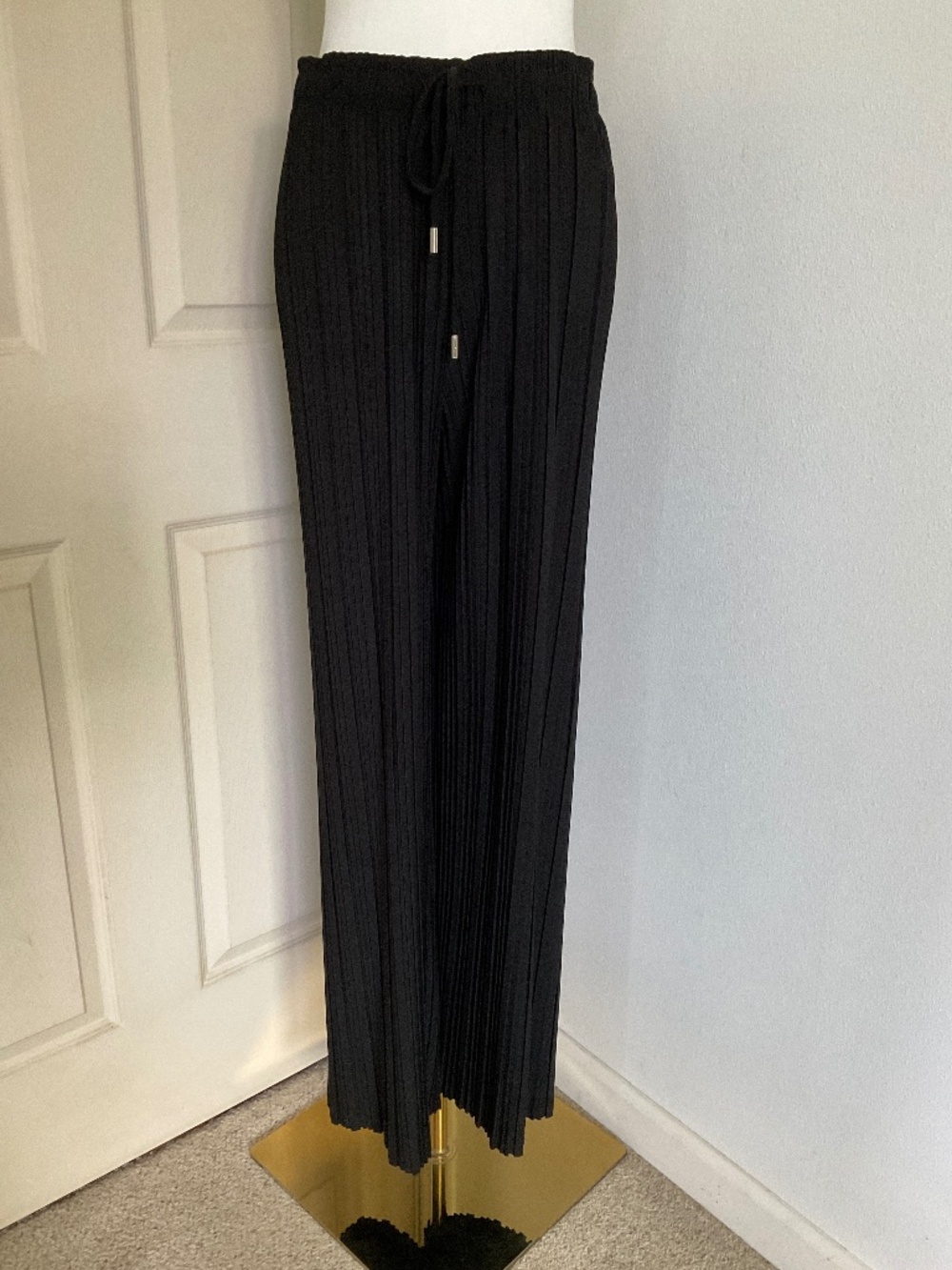 Solid black pant